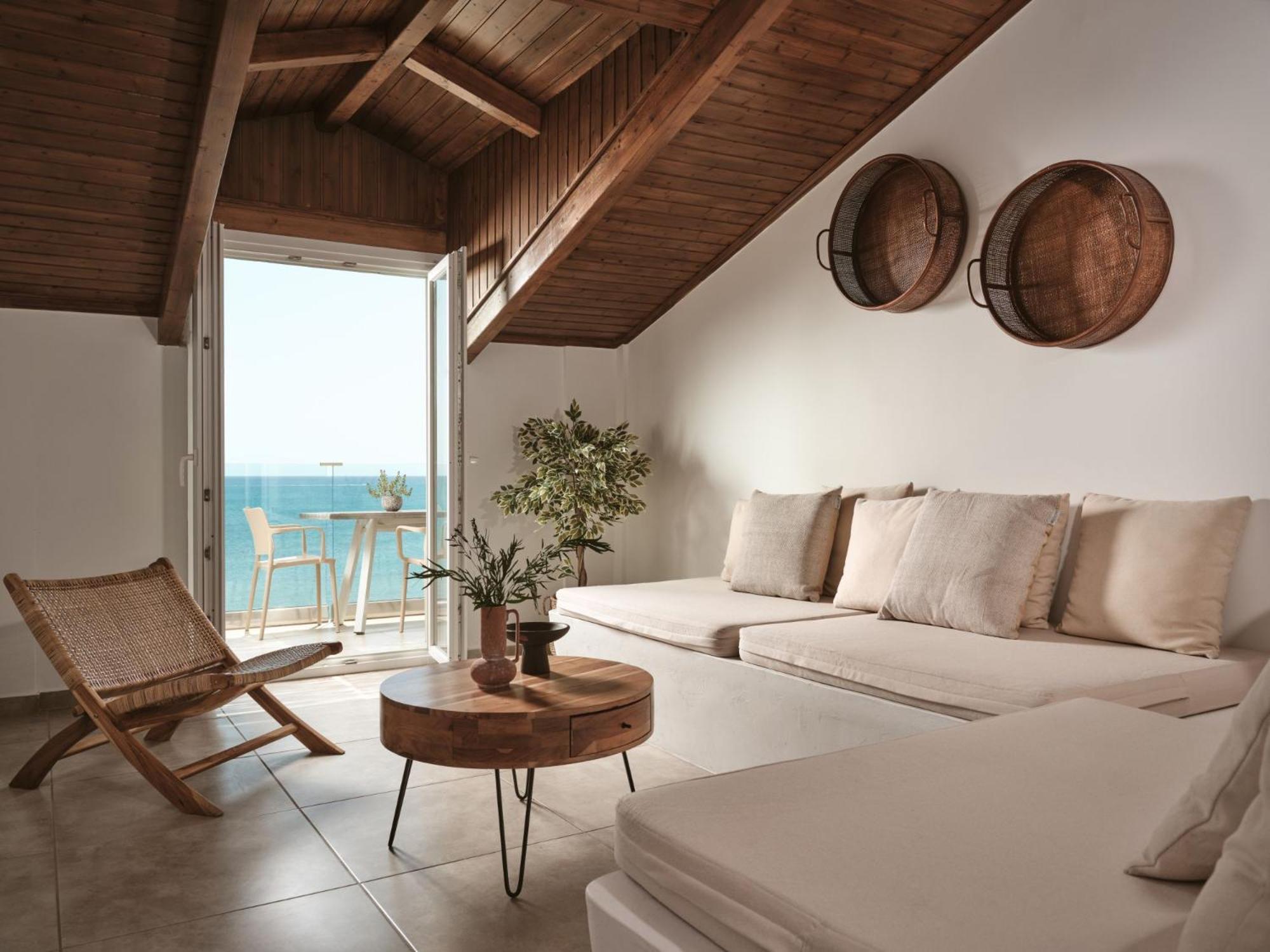 Aparthotel Shellona & 4*